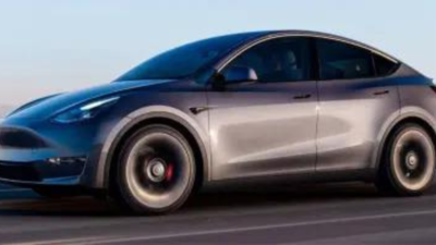 Tesla halts new orders in China for two US-made imported models