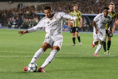 Kylian Mbappé hat trick leads Real Madrid to 5-0 win; Bayern Munich, Atlético, Chelsea shine | Football News